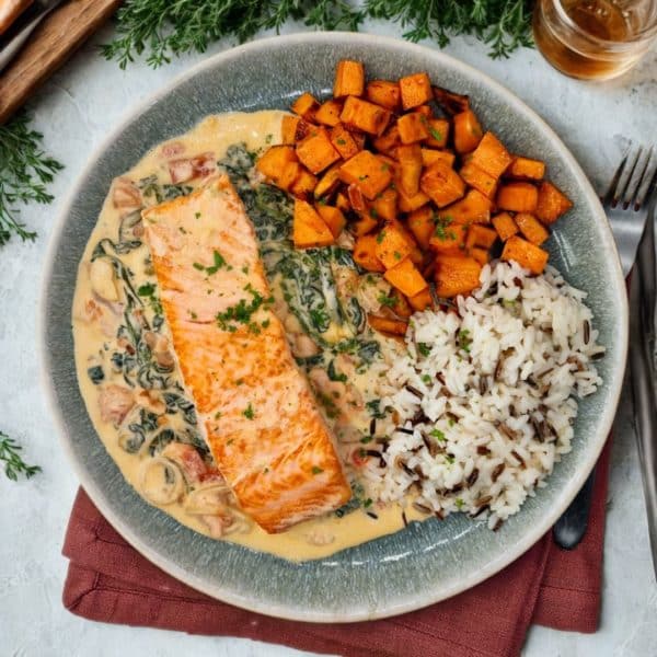 Saumon à la Toscane, courge butternut rôtie et riz sauvage