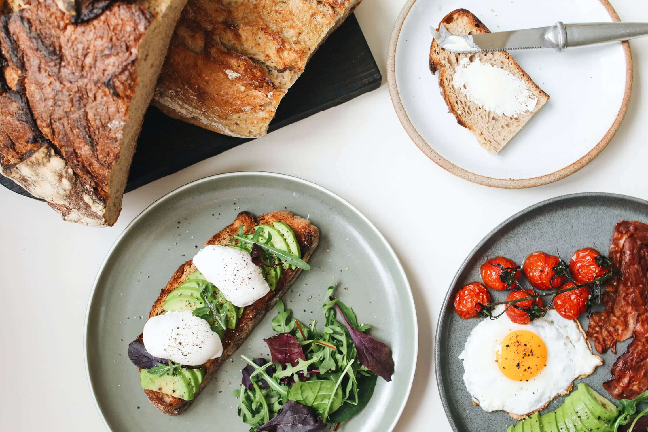 Low-Carb-Lebensmittel für das Frühstück oder die Pause