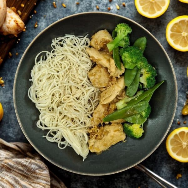 Chicken sautéed with honey and lemon