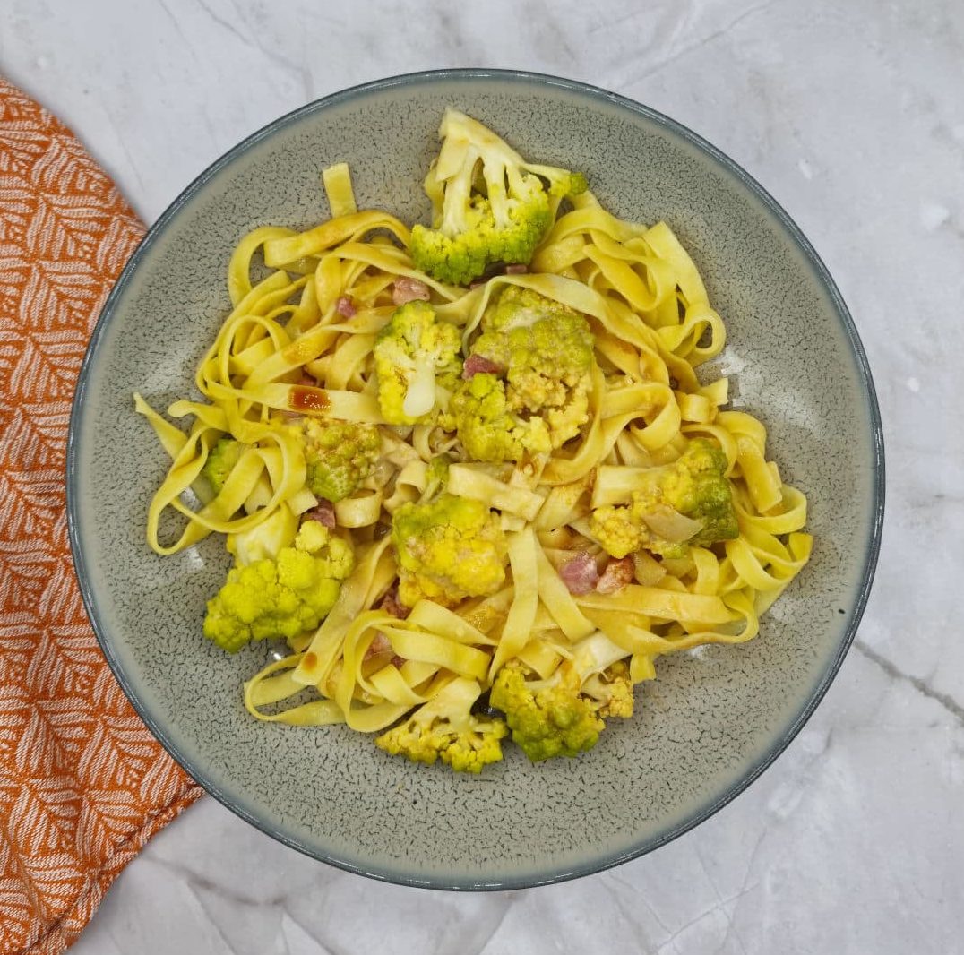 Choux romanesco à la carbonara