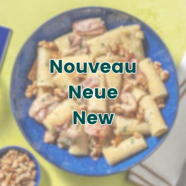 Rigatoni au lard fumé & crème de bleu avec de la ciboulette & des noix